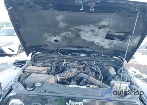 2010 Jeep Wrangler Unlimited Sahara from USA, damaged, VIN 1J4BA5H12AL176798